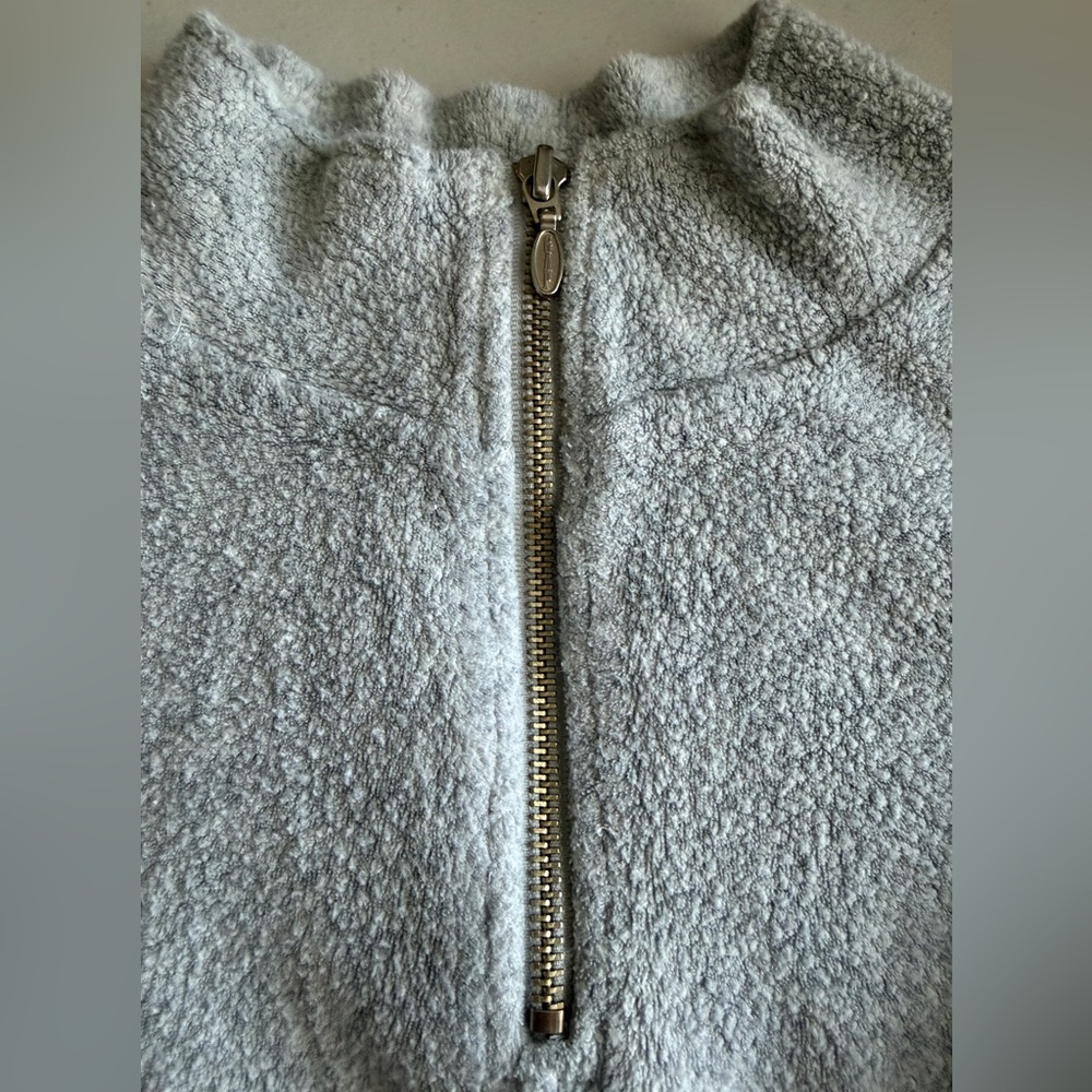 🩶🏃🏻‍♀️🧘🏻‍♀️GAP ATHLETIC Gray Fleece Zip Sweatshirt Top - Picture 2 of 6